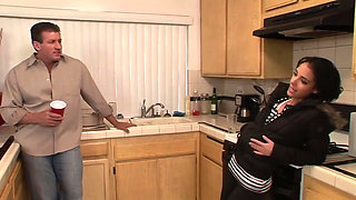 My stepbrother licks my pussy and I enjoy it