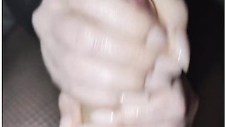 Quick Homemade Handjob With A Lot Of Cum
