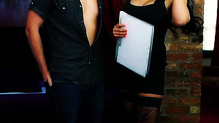 Rio Lee Wants to Make a Wet Mess