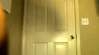 Ebony Webcam Girl Shows Off Her Big Ass