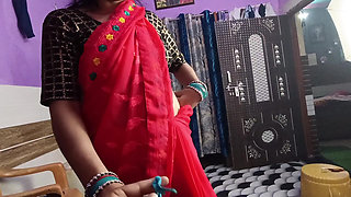 A very beautiful sister-in-law calls her boss into the room, sucks his penis and gets her pussy fucked.