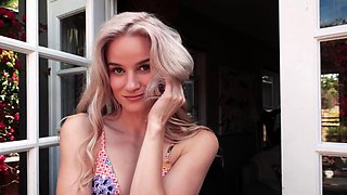 Sexy blonde girl passion striptesae