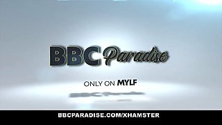 Red haired stepmom having 3some with step daughter