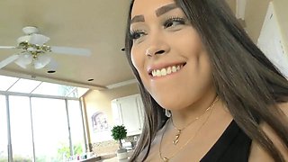 Mike Hunts Steamy Massage for Alycia Starr Turns to Big Ass Nudity