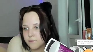 Webcam fun mature brunette with toys cum on cam