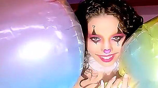 Clown Girl Satine Summers Proves Clussy Is No Joke in Wild Circus Fuck