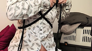 Shibari Self-tying