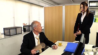 Junko Ishikura Old Japanese Mom Enjoying A Young Dick