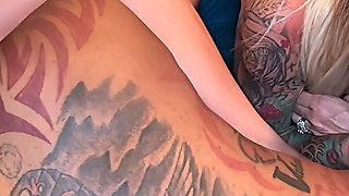 4K Watch Carlie Vixen with a Thick BBC in Steamy FFM Threesome Squirt