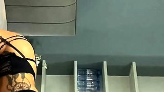 Streaming big cock close ups