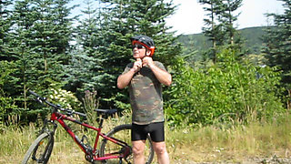 Perverse mountain biker