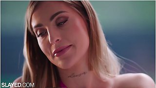Emily Willis Opens Her Pussy For Azul Hermosa To Finger