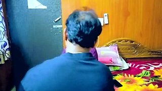 Desi Aunty Fucks Hotel Boy Rough - Big Nipples Titty Fucking & Hardcore Sex