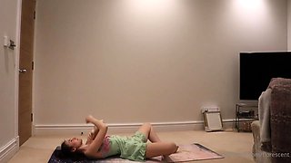 Brunette Solo Webcam Masturbation