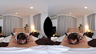 Female Boss Who's a Fellatio-Obsessed Beast