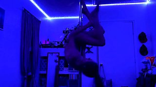 Stripper Cream-pie After Blowjob and Tattoo Show