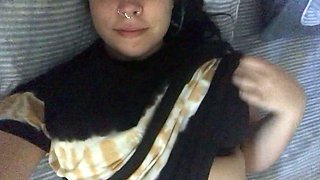 Amateur blonde with big boobs masturbates cam