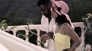 Babes - hidden getaway - Julia Roca
