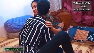 Alluring indian BBW mom crazy xxx clip