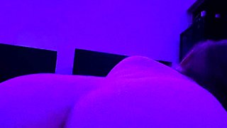 Amateur brunette double toying on webcam