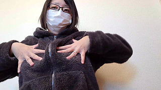 Married Woman Gets Excited by Masturbation Showing off Her