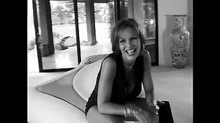 Blake Mitchell: Amazing MILF Wants a Big Orgasm Inside Her