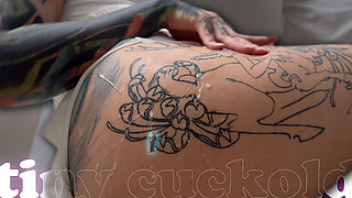 The Little Cuckold Was Trapped in Cum