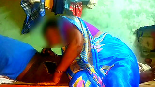 Indian housewife aunty blowjop