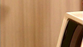 Hardcore pornstar facial cumshot blowbang