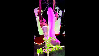 Cosfeet - Gothic Forest Elf and Her Magical Feet