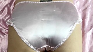 AMATEUR SOLO FEMALE MASTURBATION