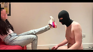 How Slave Should Worship His Mistress When Shes Back From Gym