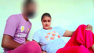 The Neighbor Aunty's Pinch Called the Girl on the Pretext of Playing and Put the Dick in Her Mouth, the Girl Is Also Supporting