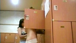 Japanese cuties take a bathroom bare