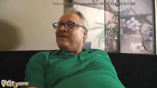 Hot Teens Threesome Blowjob - Cum Swallowing Babes