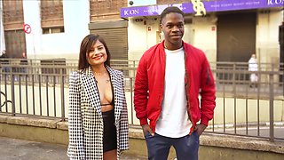 Rescuing street vendors around Madrid. Wanna be a porn performer