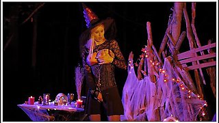 Kelly Dolls The Witch