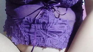 A dancer shows off herself