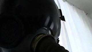 Cock gulping amateur blonde in sucking threesome