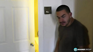 Nadia Night First Time on 40SomethingMag – Hot MILF Gets Pissed On and Fucked Hard