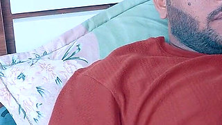 Sexy Wife Enjoyed the Early Morning Romance From Her Naughty Husband