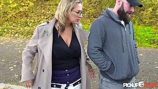 Hot MILF Craves Pickup Passion With Outdoor Story