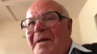 Lucky old fart and teen slut outdoor sex