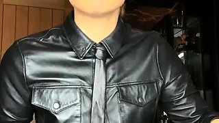 Amateur cutie plugs her ass and masturbates