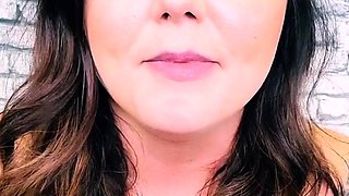 Amateur Close Up Squirting Masturbation
