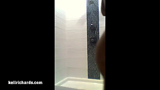 Shower with a pornstar legend