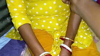 Village Aunty Went to the Juggi and Fucked Like Crazy, Then in Doggy Style Fucked the Black Pussy