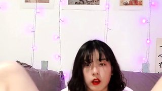 Sexy hottie Anetta Keys enjoys a solo toy masturbation