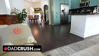 I know i shouldn’t internal cumshot my stepdaughter’s ass but it's safer