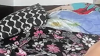 Amateur Wife Masturbates with Fingers in Pussy Until Orgasm